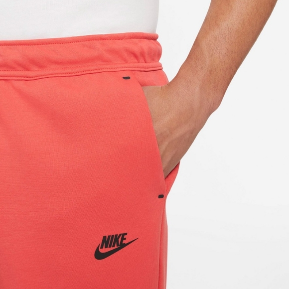 NIKE SPORTSWEAR TECH FLEECE SHORTS RED LOBSTER SIZE MEDIUM MENS - Picture 4 of 8